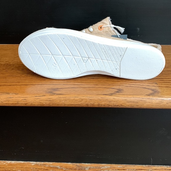 Vionic Beach Womens Breeze Terry Cloth Mule Slip-On Sneakers-Semolina 9.5M - New - Picture 4 of 5